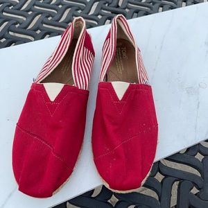 TOMS Classic University Red Canvas Slip On Espadrille Flats size 10 mens